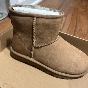 Women’s Classic Mini II Boot